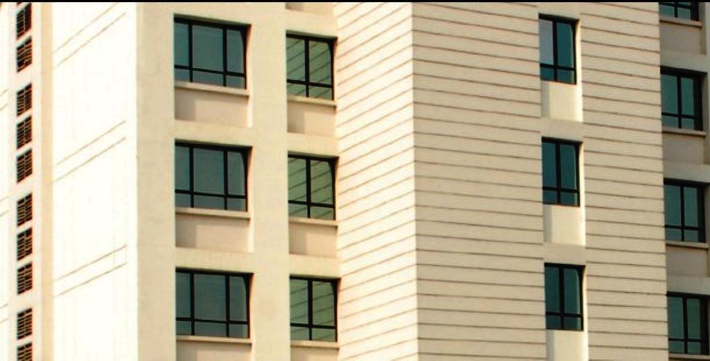 Hotel Kiranshree Portico Guwahati Zewnętrze zdjęcie